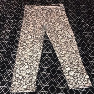 Old navy floral leggings GIRLS SIZE 10-12